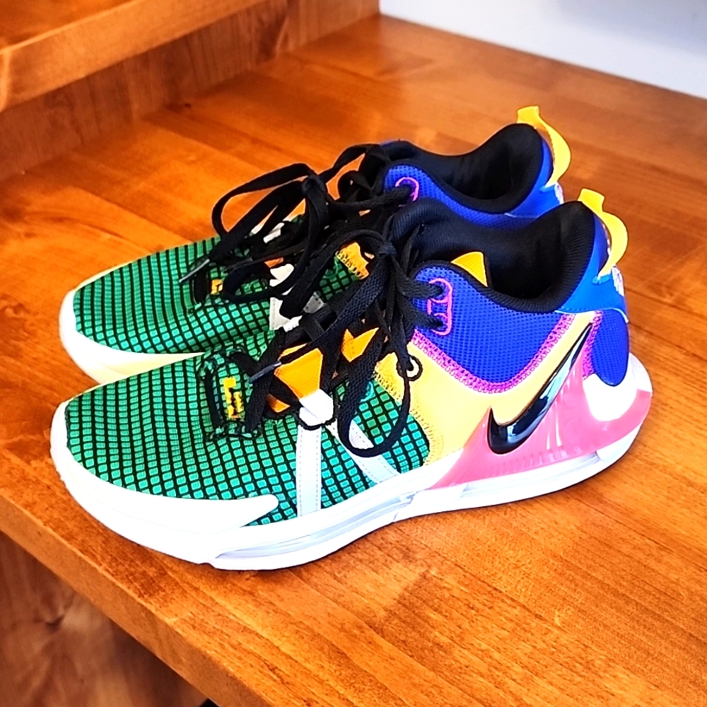 Lebron Witness 7 shoes